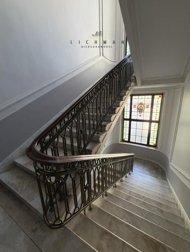 3 pokojowy apartament w stylowej kamienicy Centrum - zdjęcie 22