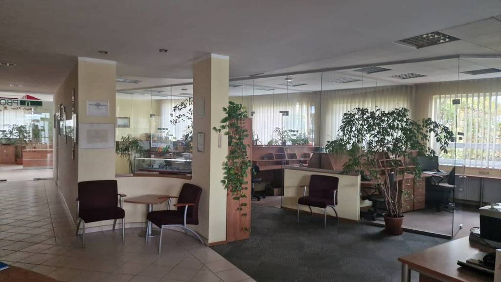 Lokal biurowy do wynajęcia, 160&nbsp;m², Koszalin, Gnieźnieńska - zdjęcie 1
